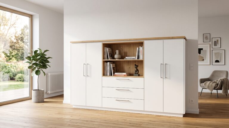 Wohnzimmer Lowboard weiß mit Edelstahlgriffen